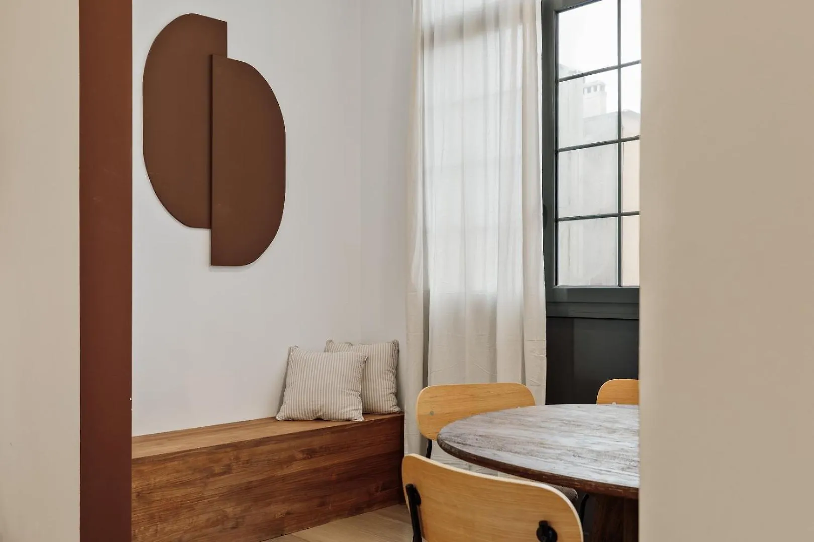 Reis - 3 Bedrooms And Balcony In Vila De Gracia Barcelona 0*,  Spain