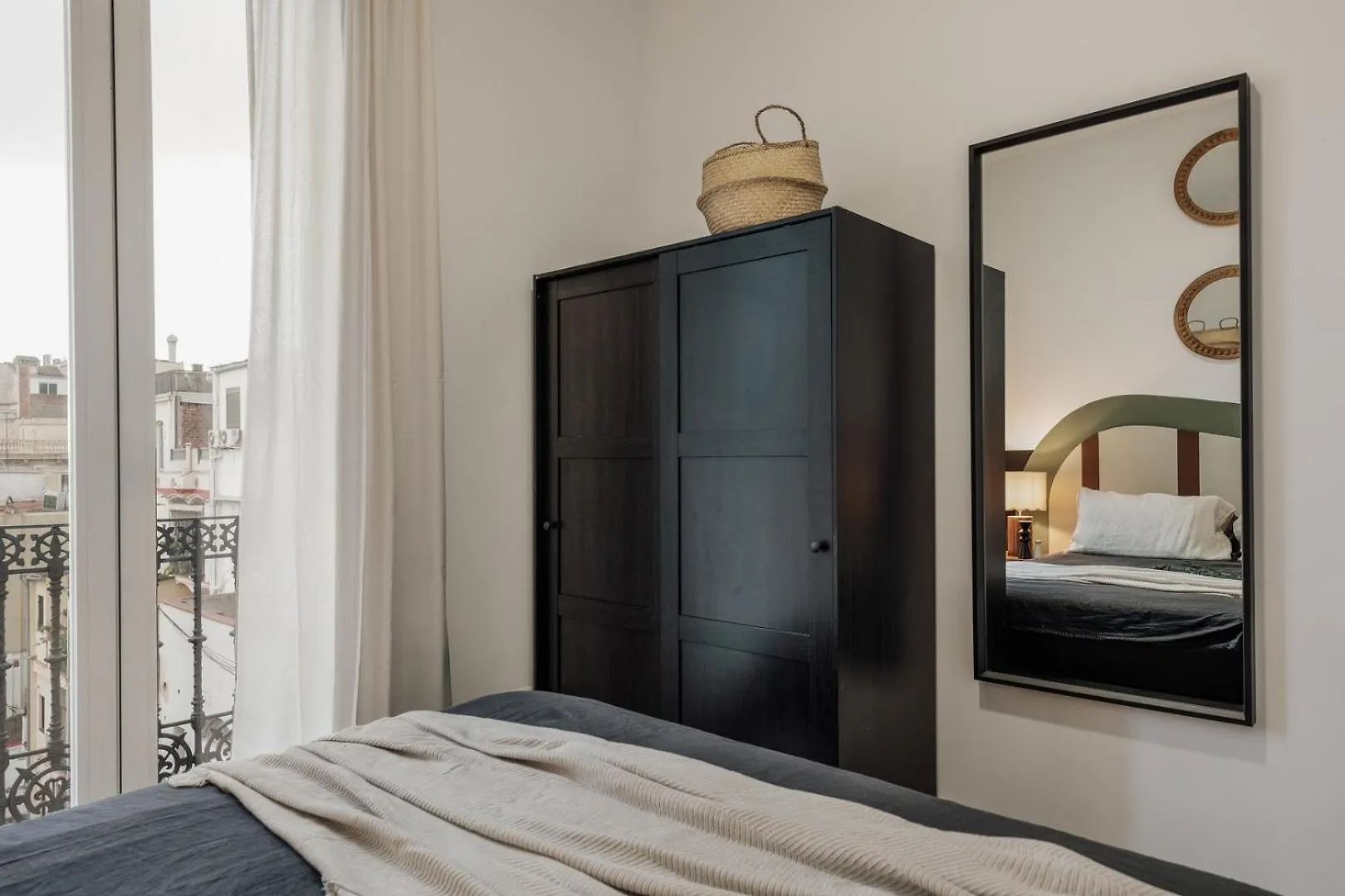 Reis - 3 Bedrooms And Balcony In Vila De Gracia Barcelona Espanha