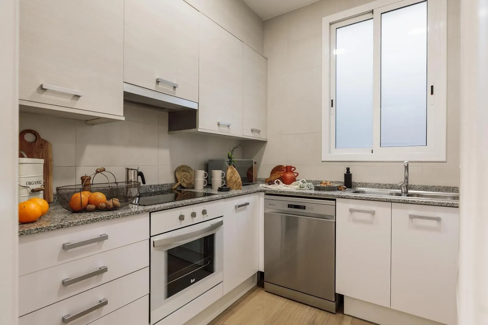 Reis - 3 Bedrooms And Balcony In Vila De Gracia Barcelona